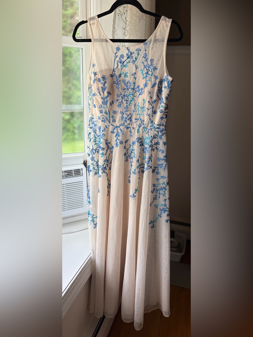Nicole Miller NY Floral Embroidered Formal A-Line Maxi Evening Dress Sz 8 EUC